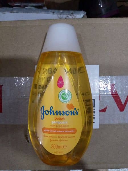 Johnson's baby shampoo 0