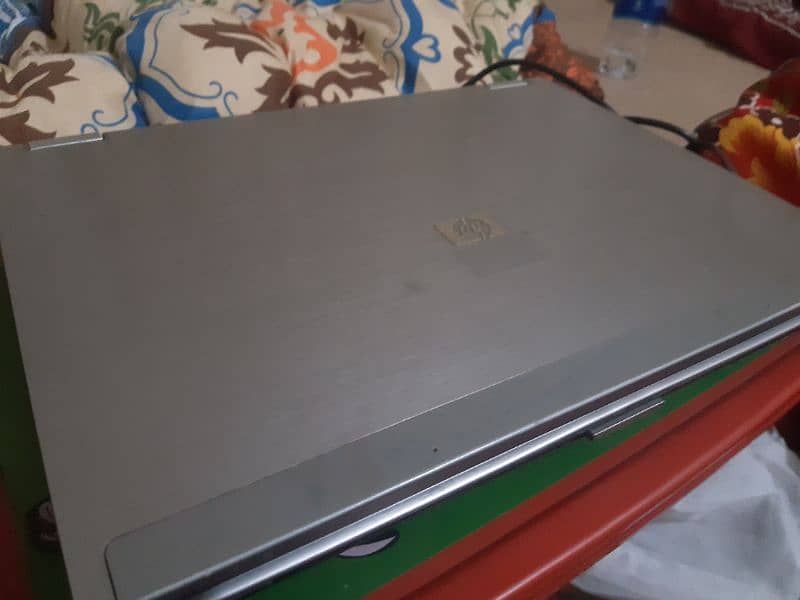 HP laptop with charger 2