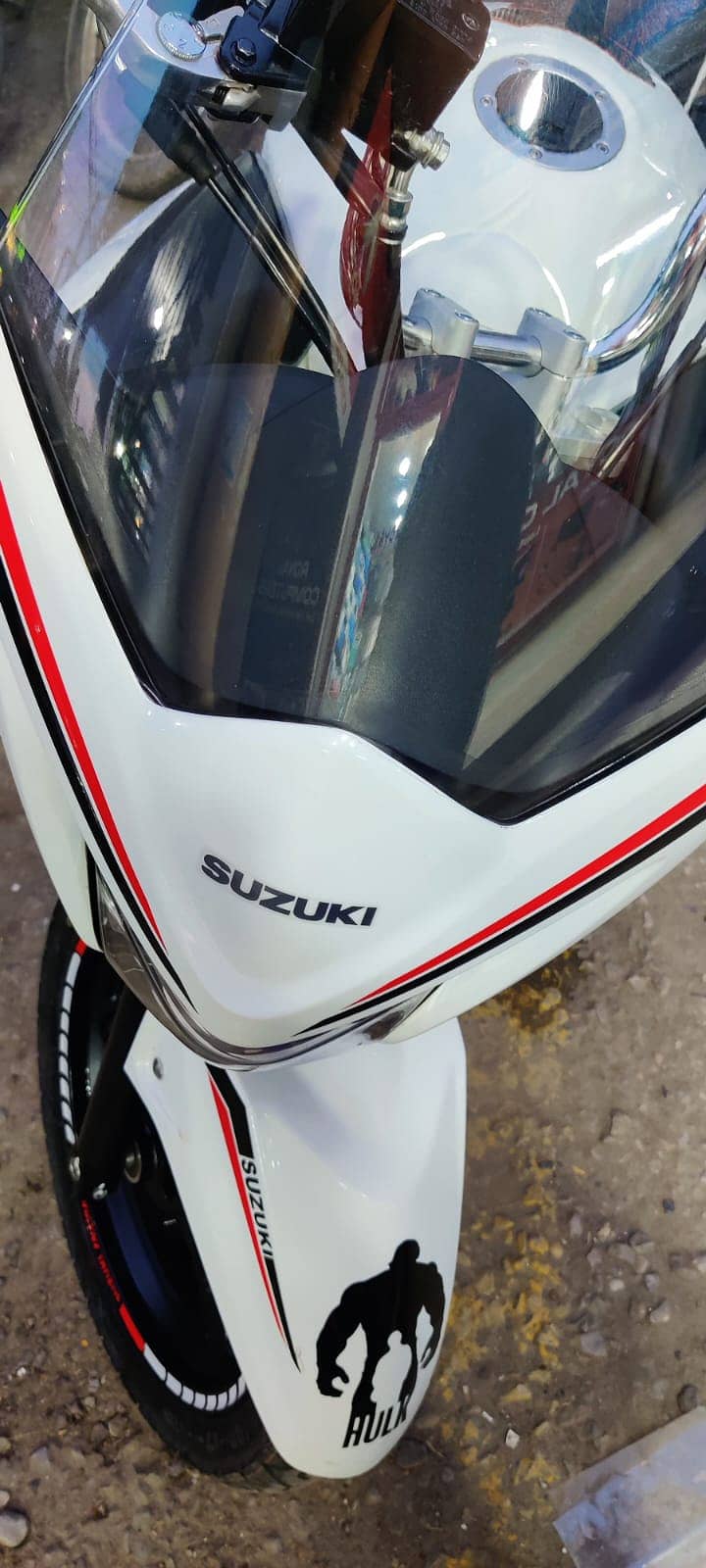 Suzuki Inazuma Aegis 250cc 8