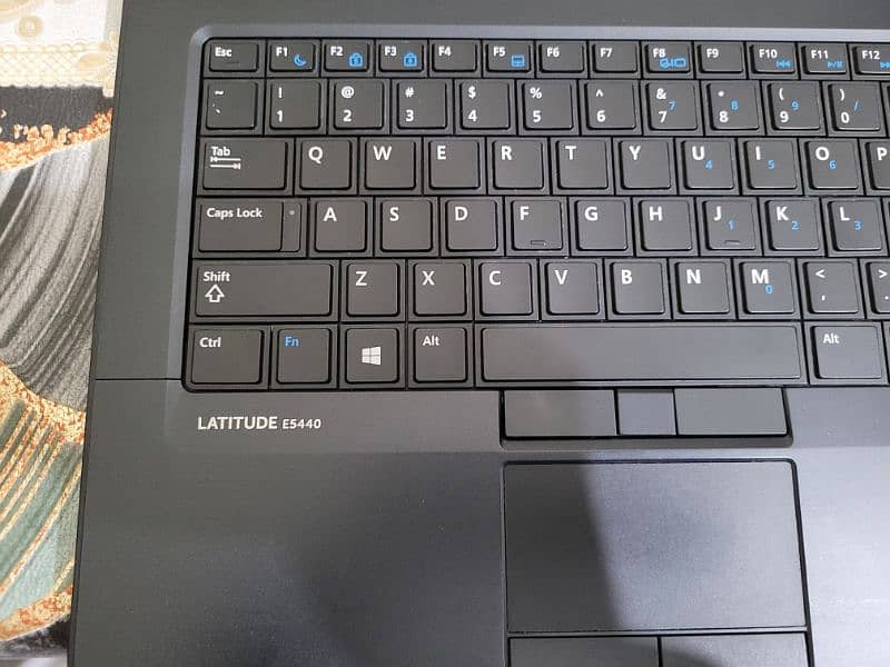 Dell laptop core i5 4th gen with fingerprint 3