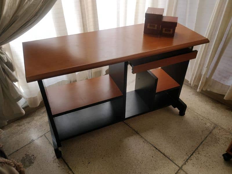Original Imported computer table size L47 W19  H30 2