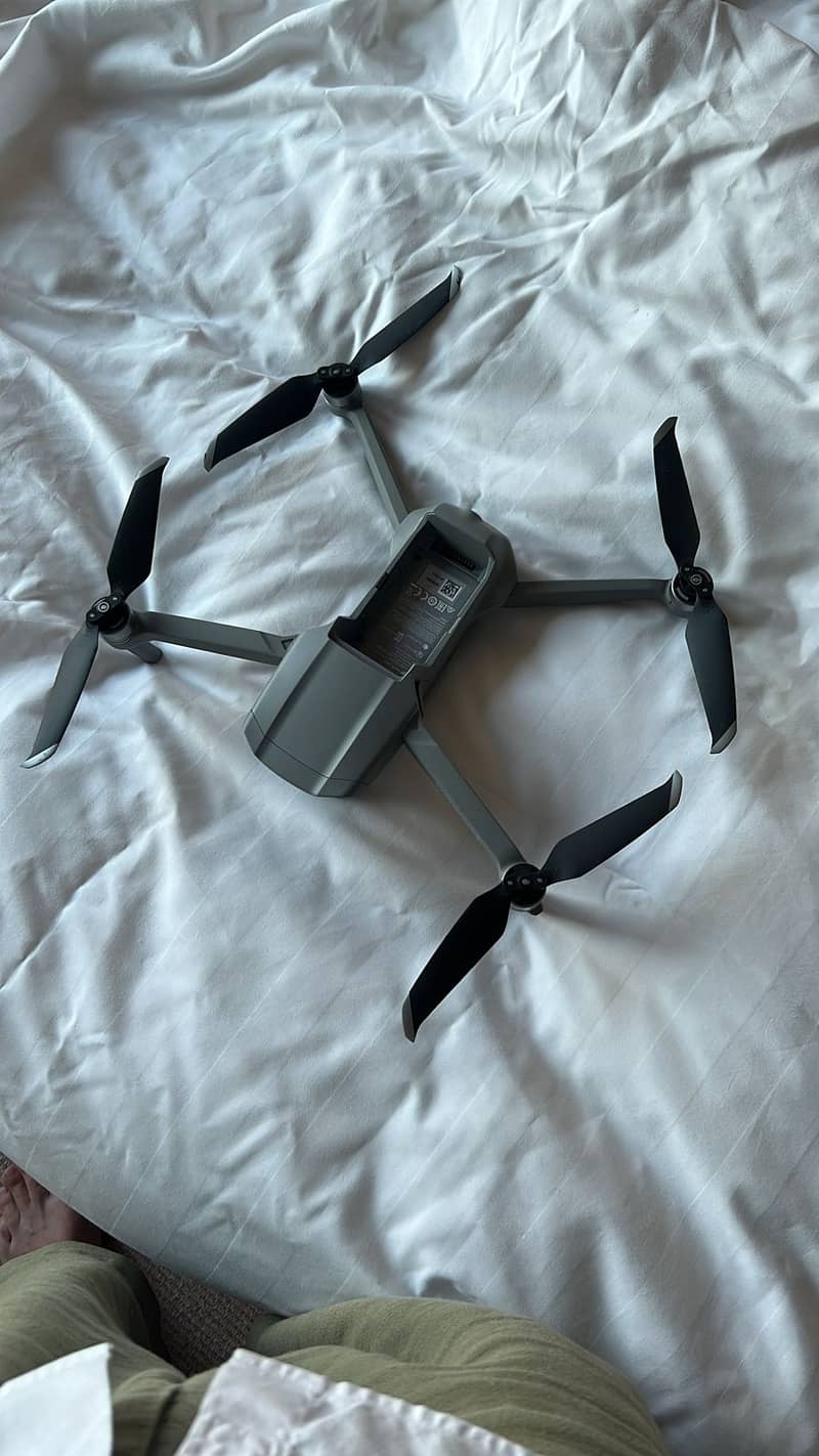 Dji mavic air 2 combo  drone for sale Like new condition 10/10 7