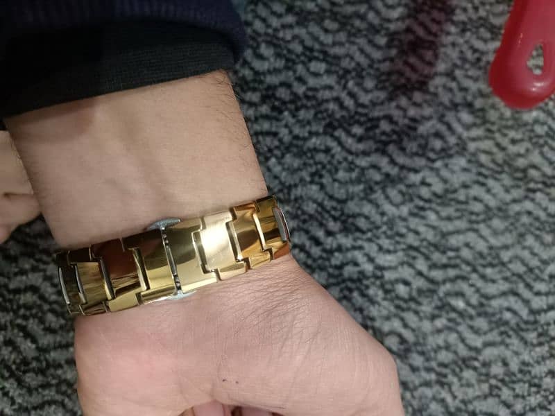 Rado Jubile scratch proof golden watch from Saudi Arabia 13