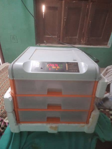 AUTOMATIC INCUBATOR 0