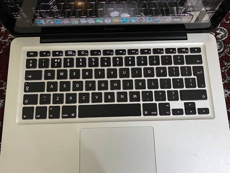 MacBook Pro (13 inch, Mid 2009) | Laptops In 320GB Memory 4GB Ram 9