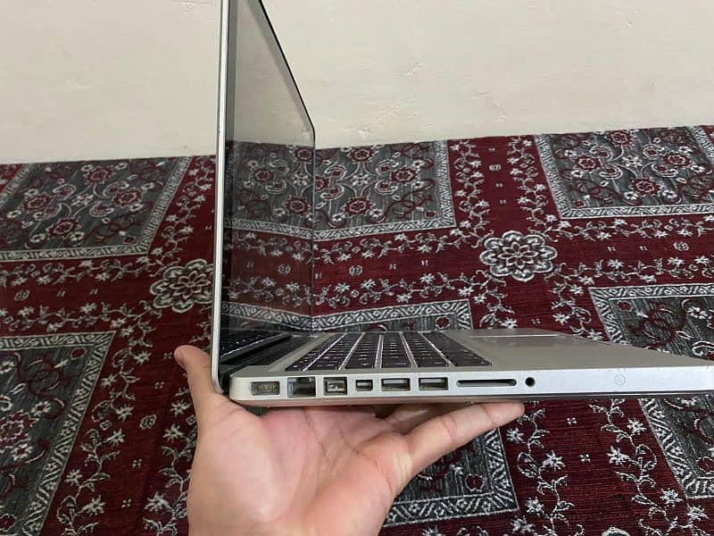 MacBook Pro (13 inch, Mid 2009) | Laptops In 320GB Memory 4GB Ram 10