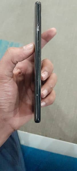 OnePlus 8 (8/128) 4
