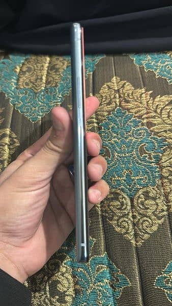 One Plus 8T Silver 1