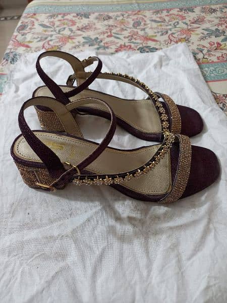 ladies shoes new in condition different brands 2