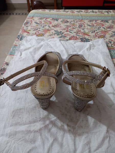ladies shoes new in condition different brands 13