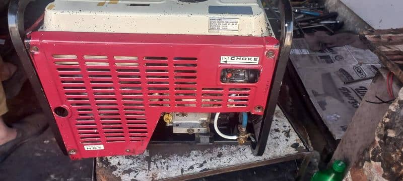 2400 watt japani generator hai bilkul ok khula b ni repair b ni hai 2