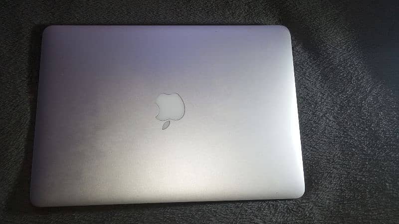 MacBook Ali 13-Inch Early 2015 2