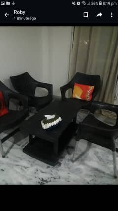 Urgetn sell chairs and table set