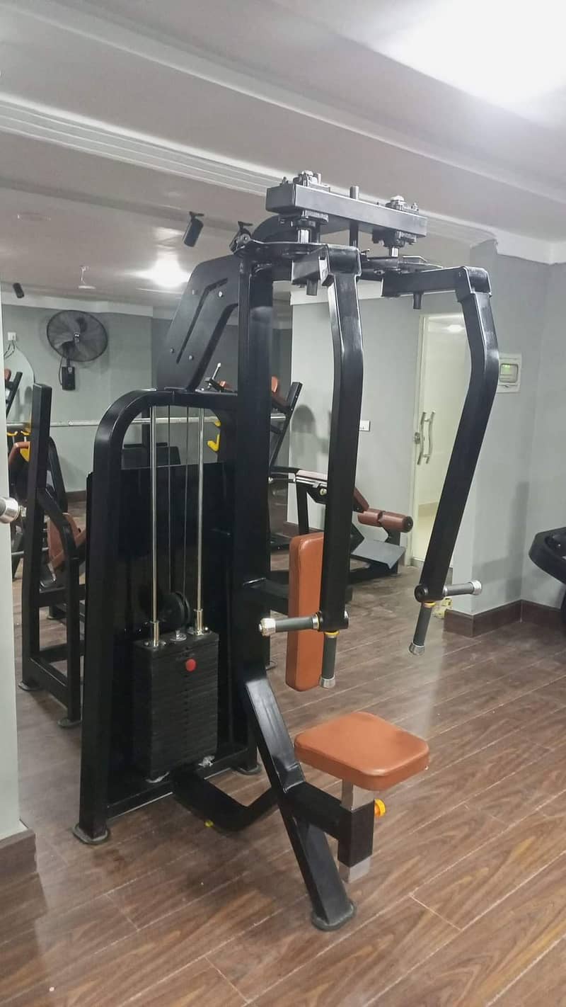 GYm machines commercila strenght  made- Goodlife fitness Pakistan 0