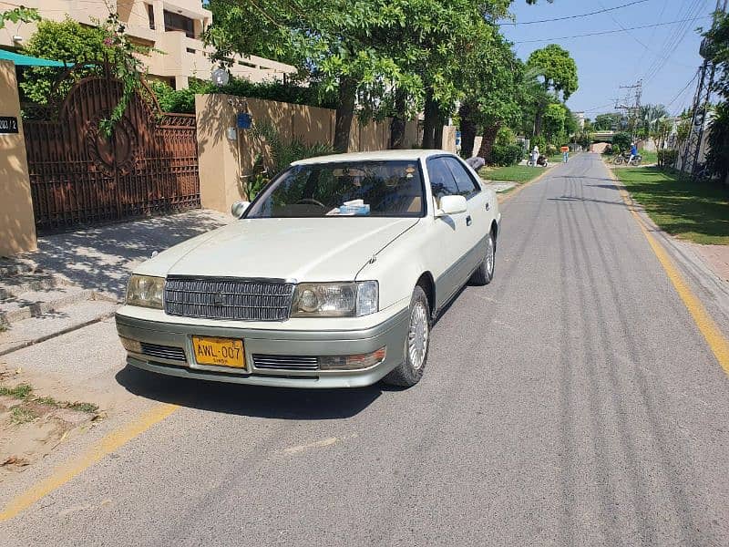 Toyota diesel crown original. DHA 1