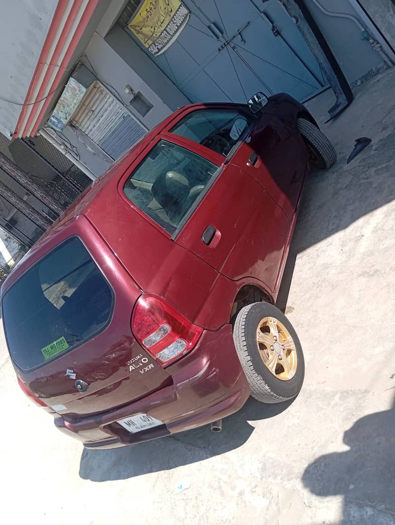 alloy rims comfortable to drive car with good condition speaker 5