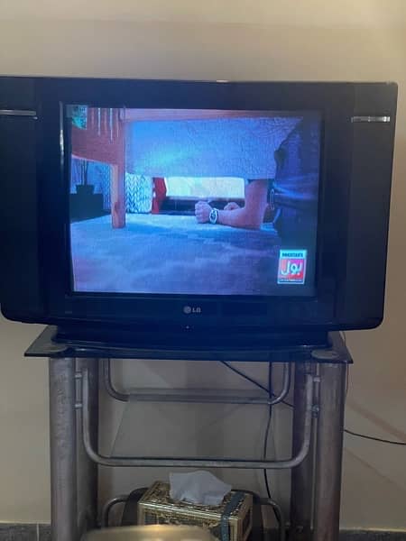 LG 21 inch super slim tv with trolley 1