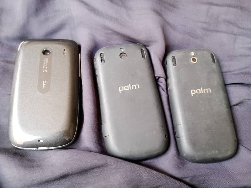 2 Mobile Palm & 1 Mobile of Htc Locked USa Import Very Good Codition 1