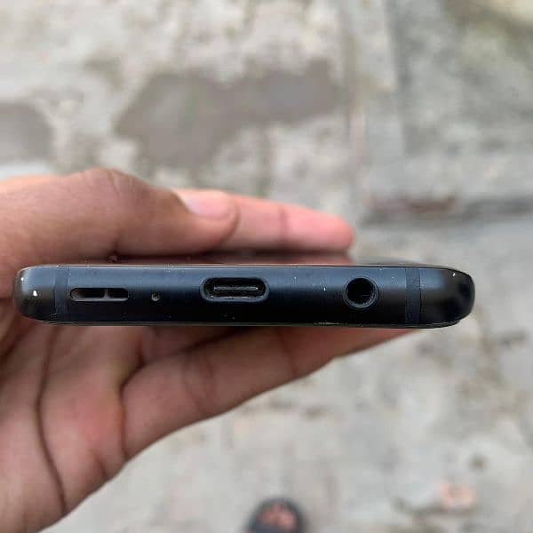 SAMSUNG S9 EDGE non pta HA ALL OK HA 10 OF 10 HA ABHI TAK open ni howa 1