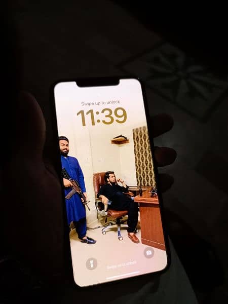 Iphone Xs Max PTA approved 256Gb due sim  water pek 10/10 condition 2