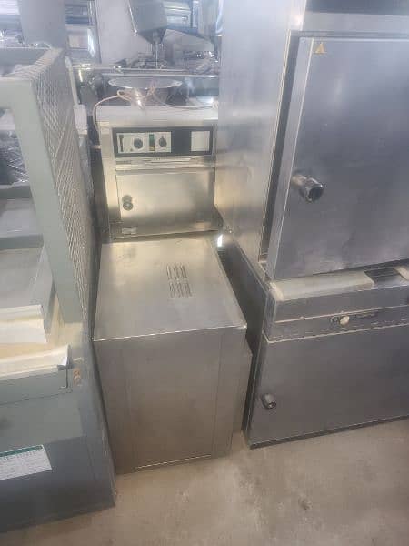 INCUBATOR & DRYIER EQUIPMENT 4