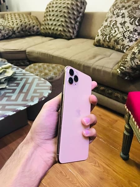 Iphone 11 pro max gold 1