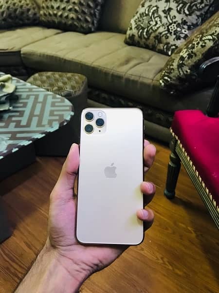 Iphone 11 pro max gold 6