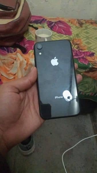 iPhone XR NON PTA 81% battery health 10\10 condition 8
