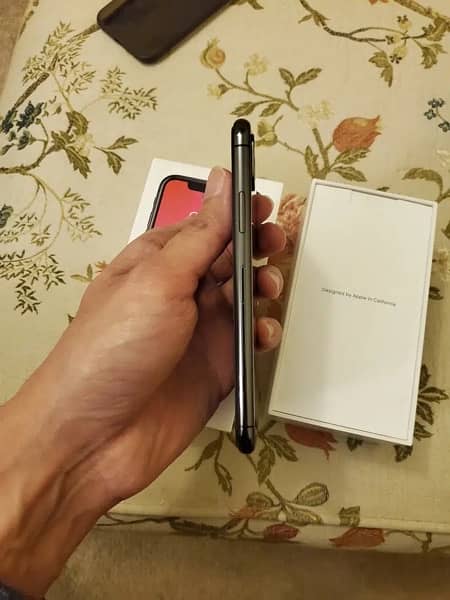 Apple iPhone X - PTA Approved - Complete Box 3