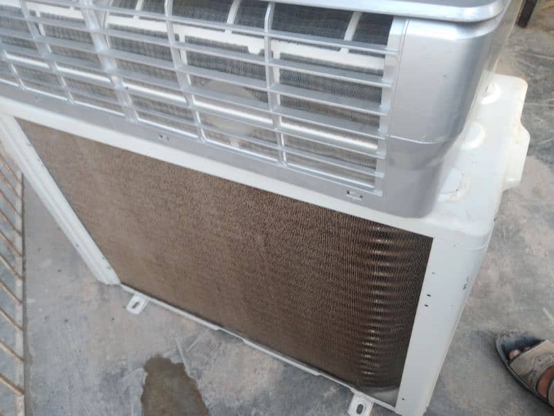 slightly used and refurnished 1 ton 1,5 ton 2 ton ac available 7