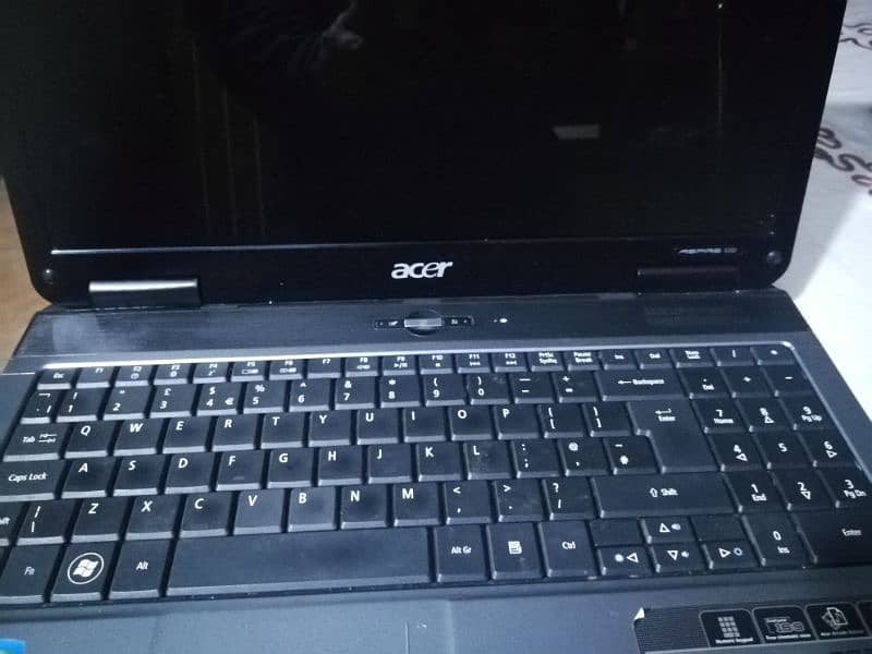 Acer core 2 duo glossy with numeric pad A+ condition 1