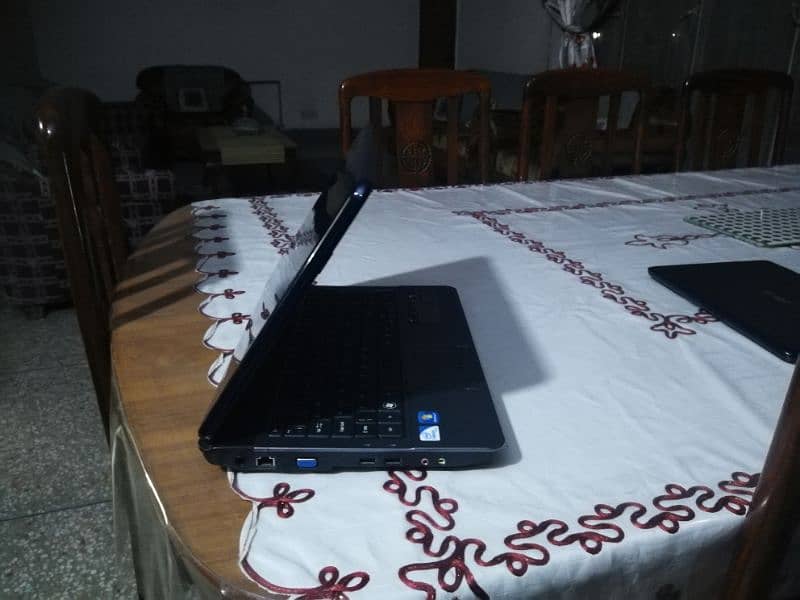 Acer core 2 duo glossy with numeric pad A+ condition 2