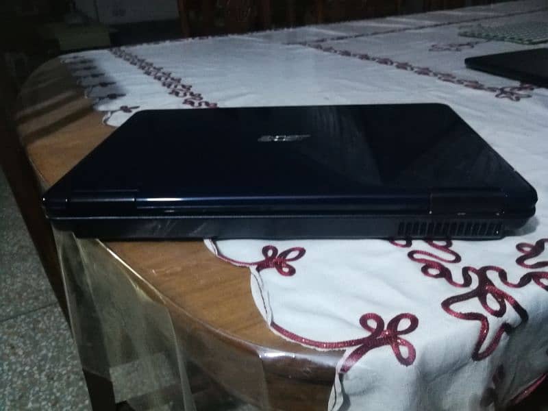 Acer core 2 duo glossy with numeric pad A+ condition 5