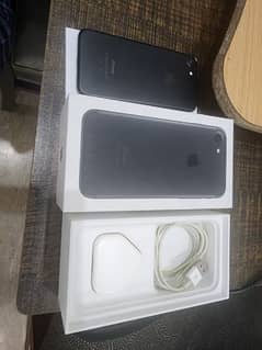 iphone 7 32GB 10/10 condition with all accessories & Box