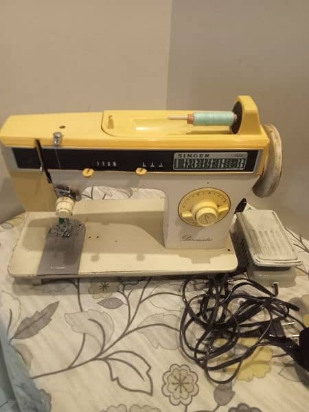 sewing machine 4