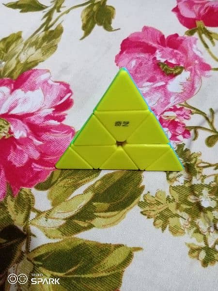 Pyramix cube 0