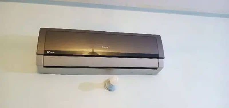 GREE 1.5 TON INVERTER AC HEAT AND COOL 0