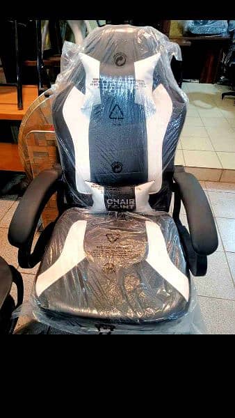 Brand New gaming chair with guarantee 1