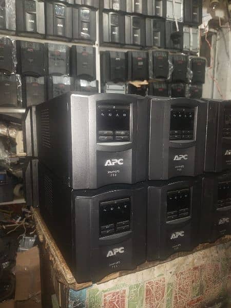 APC SMART UPS 650 va 400watt 5