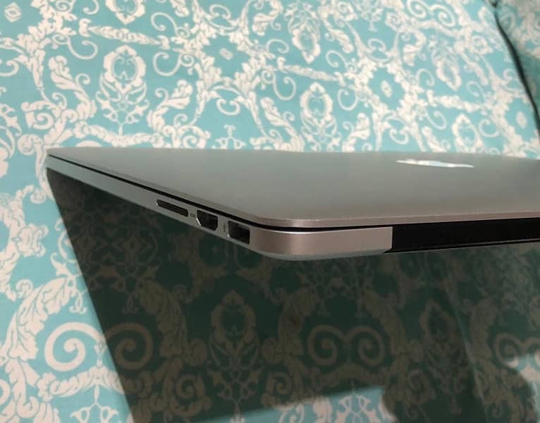 MacBook Pro 2015 15 inch 1