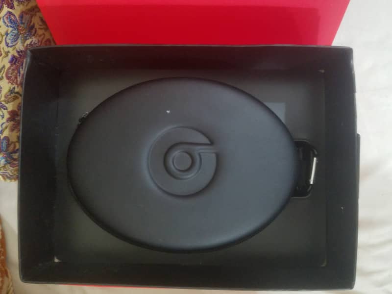 Monster Beats by Dr. Dre Studio Headphones. O3244833221. 6