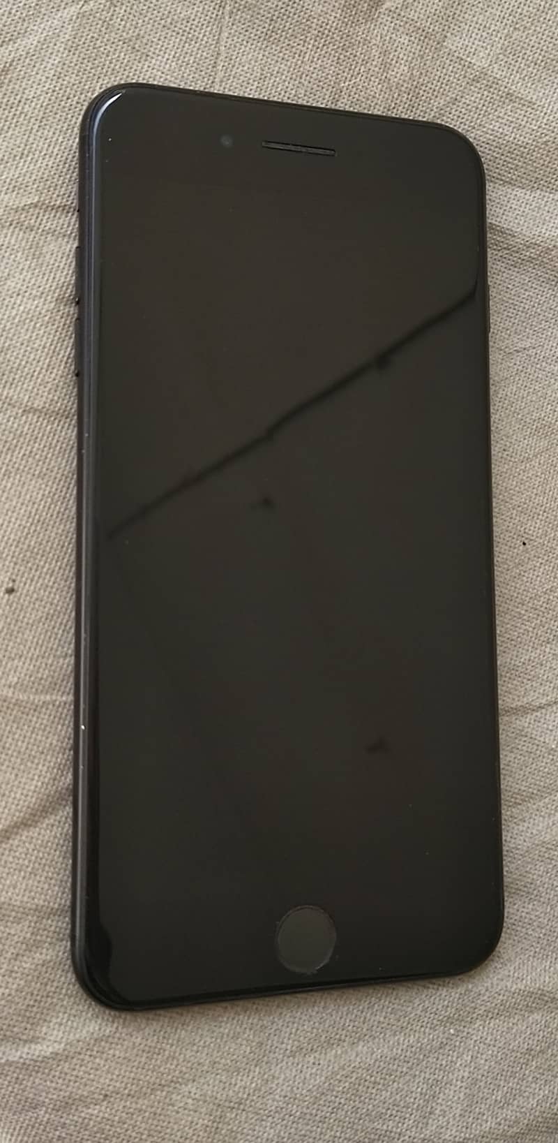 Iphone 7 plus/ 128gb /pta approved 5