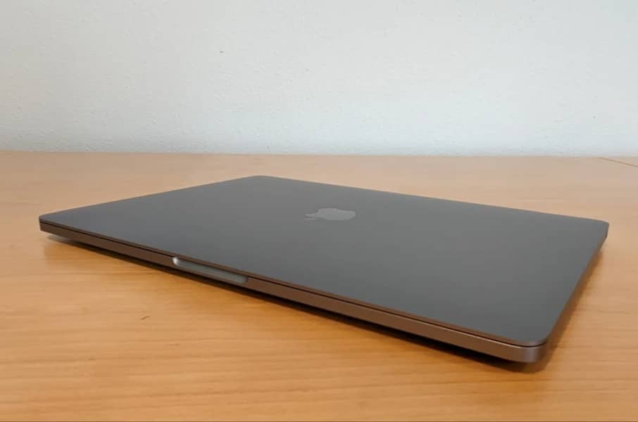 Apple MacBook Pro M1 13inch Processor M1 chip Ram 8gb Storage 500GB 2