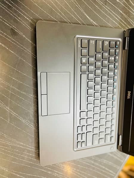 laptop / Dell / 6th Generation / model 5480 i5 6