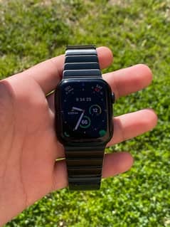 Apple Watch Series 8 45mm 0