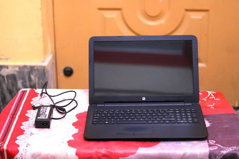 Hp Notebook i3 6th generation 8gb 256gb(Exchange possible with mobile) 0