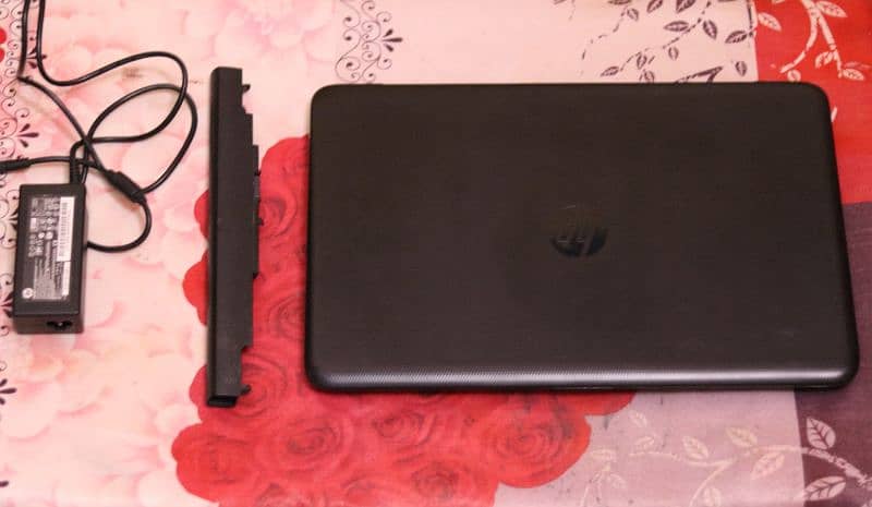 Hp Notebook i3 6th generation 8gb ram 256gb ssd 8