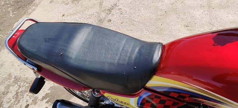 Honda Deluxe 125 Genuine condition Bick for Sale Lahore number 2
