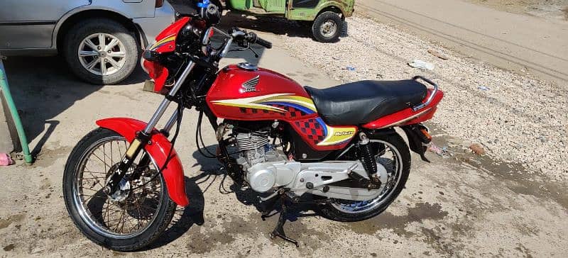 Honda Deluxe 125 Genuine condition Bick for Sale Lahore number 14