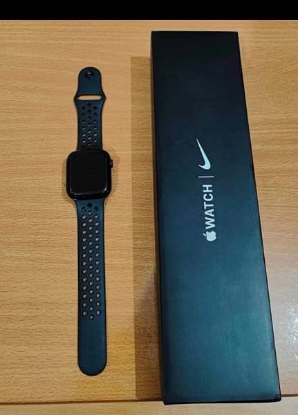 apple watch serier 7 plus nike edition 1